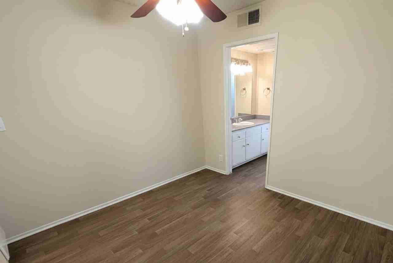 Lindley Terrace - Photo 6 of 25