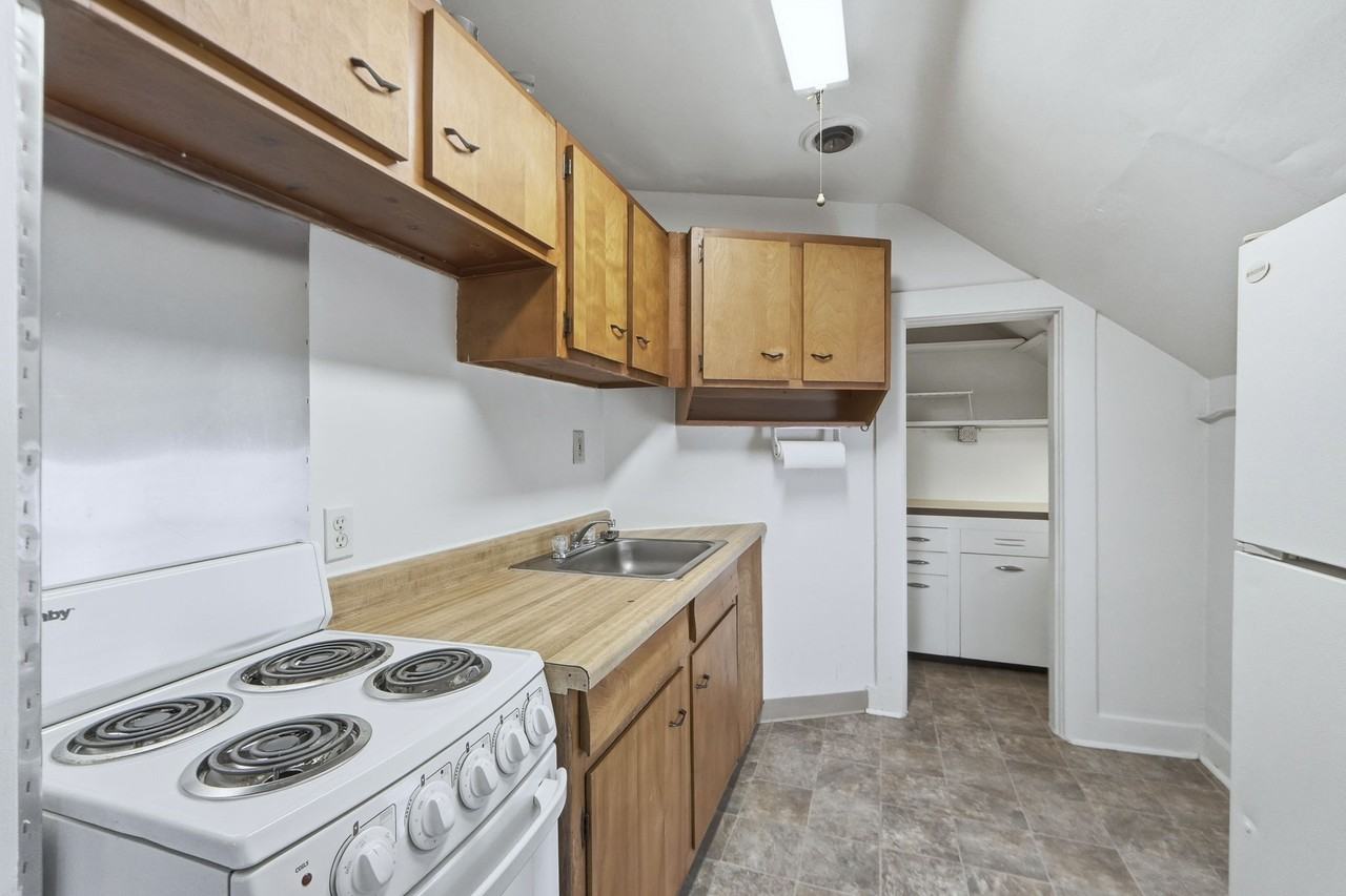 1214 Delaware Ave #1 - Photo 2 of 8