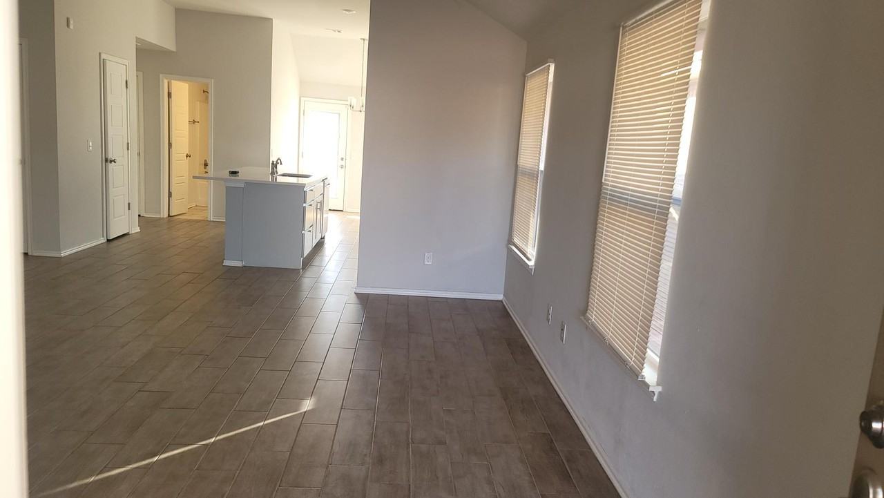 4617 Emerald Knoll Rd #1 - Photo 7 of 29