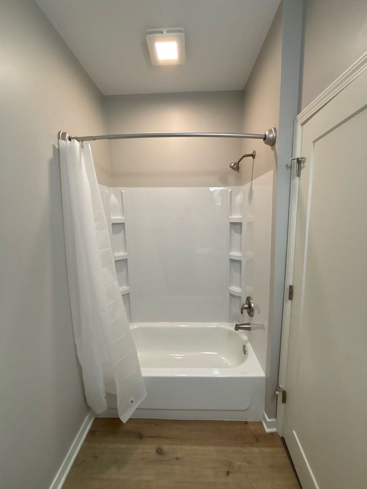 213 Main St N #2 - Photo 5 of 6