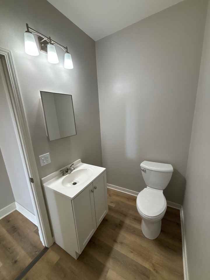 213 Main St N #2 - Photo 6 of 6