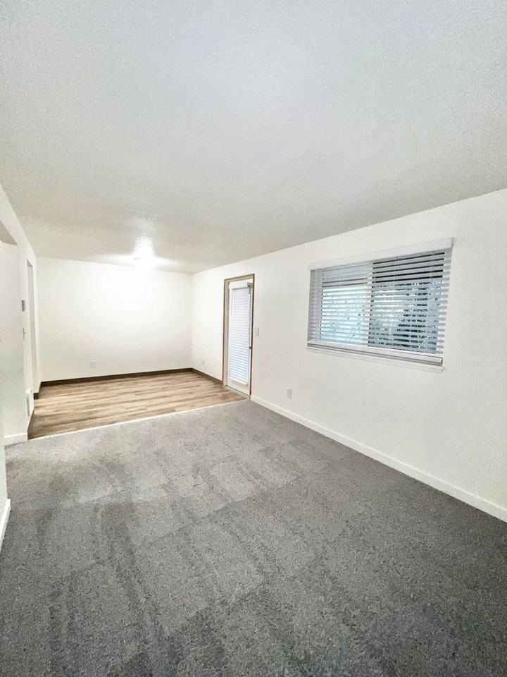 Willow Creek Apartments - Photo 4 of 23