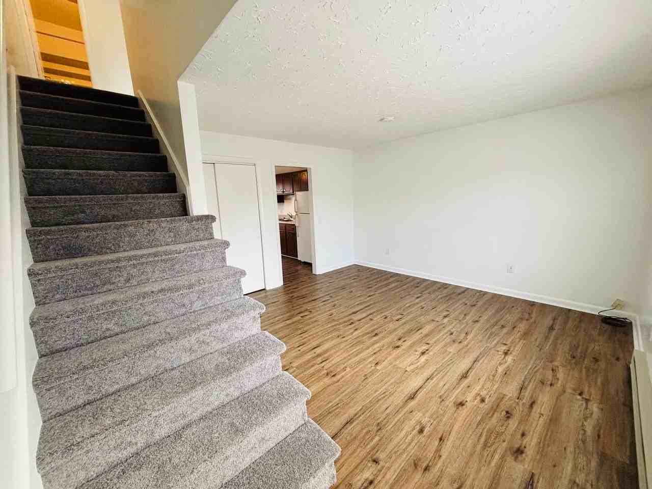2 Bedroom, 1.5 Bath Apartments - Photo 2 of 13