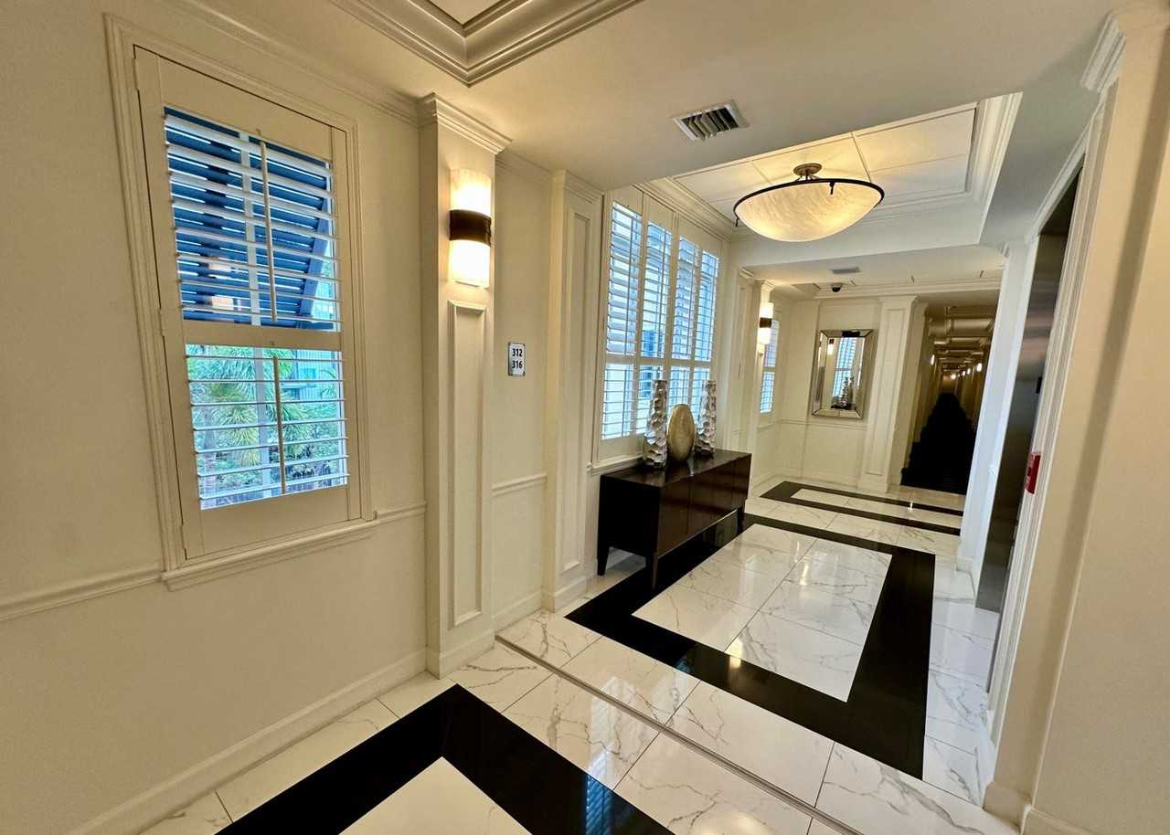 200 NE 2ND AVENUE 312 - 1 #1 - Photo 3 of 50