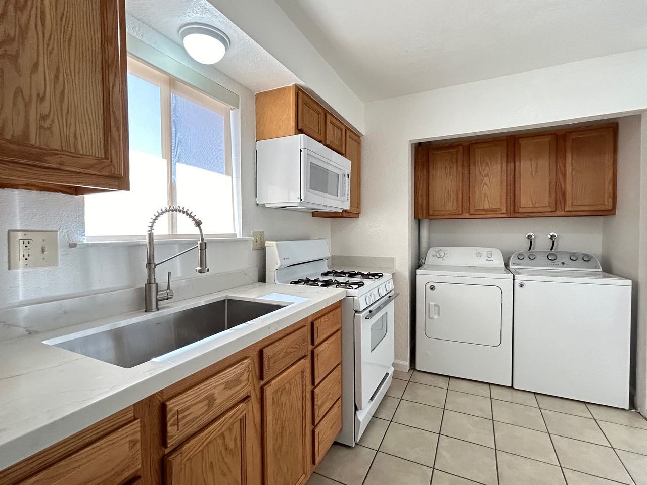 73390 Catalina Way #1 - Photo 3 of 12