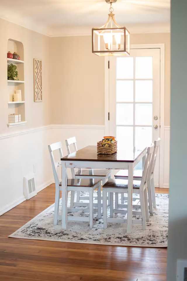 7046 Greenleaf Ave #1 - Photo 3 of 20