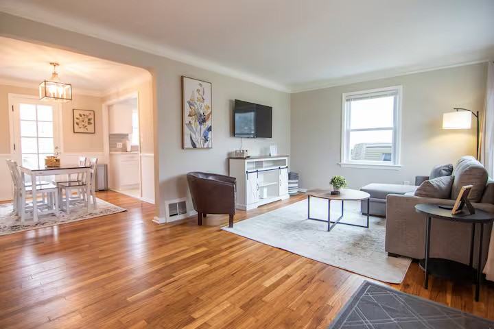 7046 Greenleaf Ave #1 - Photo 5 of 20