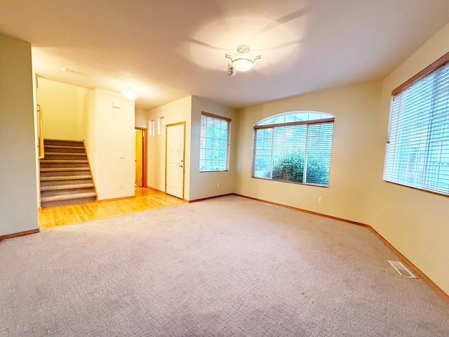 736 Glenmore Loop #1 - Photo 5 of 29