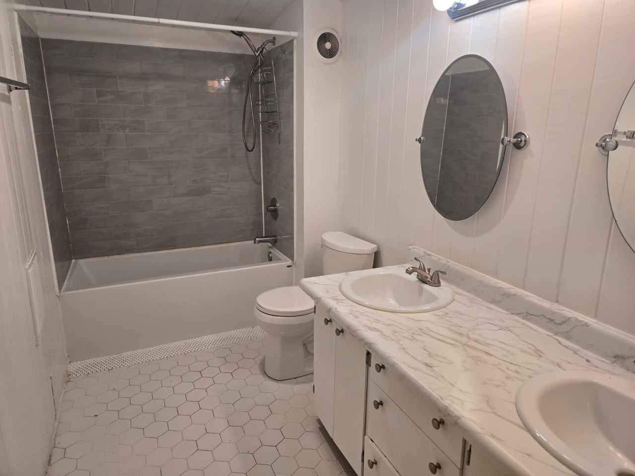 3987 Berkley Dr #1 - Photo 7 of 14