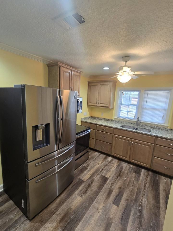 1641 Rayonier Rd #1 - Photo 7 of 7