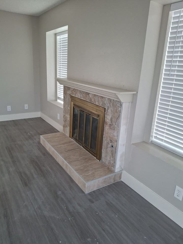 126 Elegante Way - Photo 3 of 23