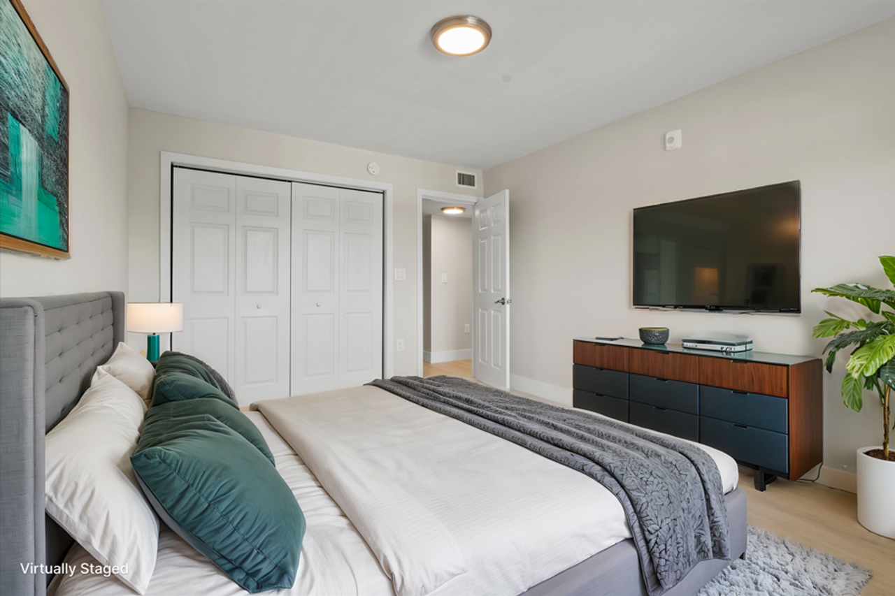 Waterside Apartments - Photo 3 of 24