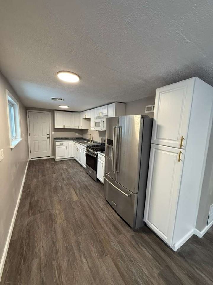 4095 Sleepy Hollow Rd #1 - Photo 3 of 16