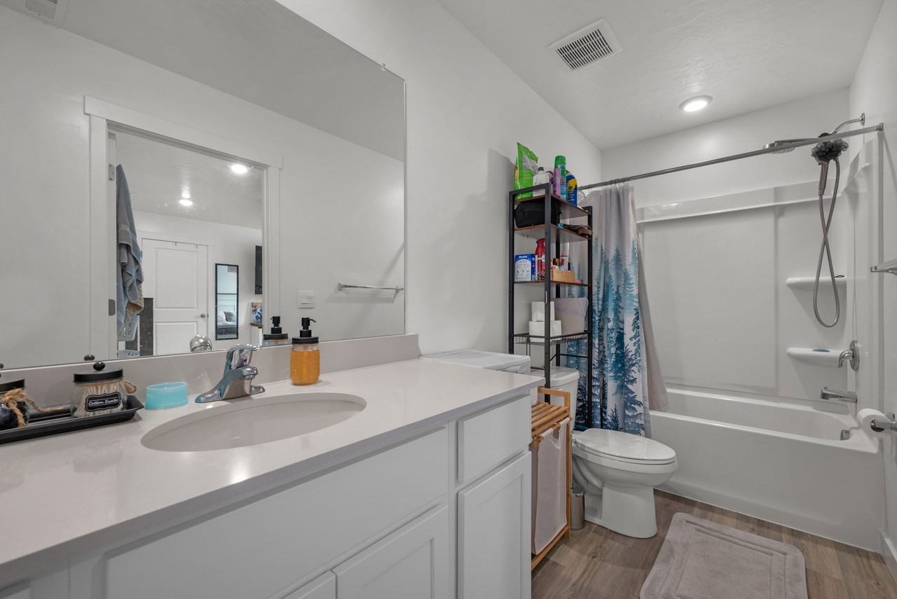 988 W Broadleaf Dr #988 - Photo 6 of 16