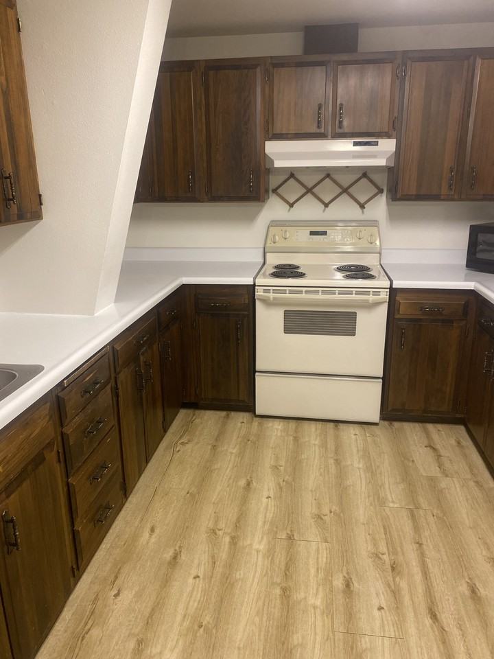 2843 Tongass Ave #4 - Photo 6 of 10