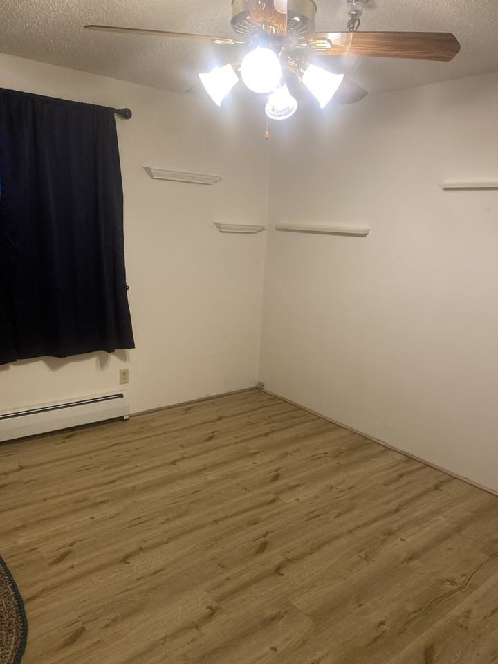 2843 Tongass Ave #4 - Photo 7 of 10