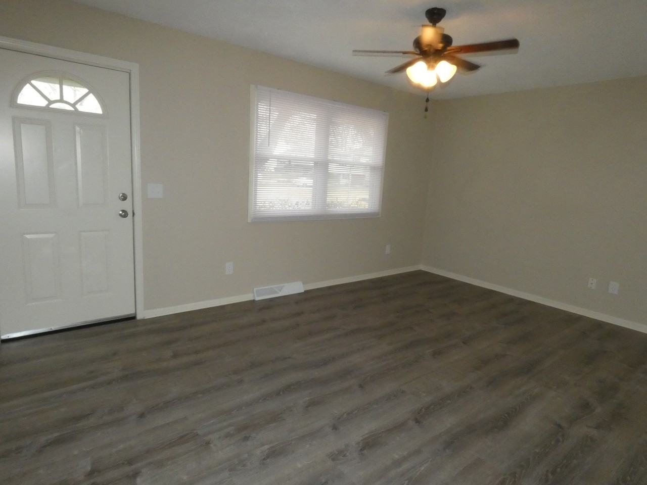 5132 N Richmond Ave #1 - Photo 3 of 22