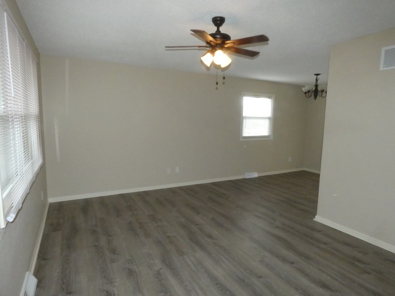 5132 N Richmond Ave #1 - Photo 5 of 22