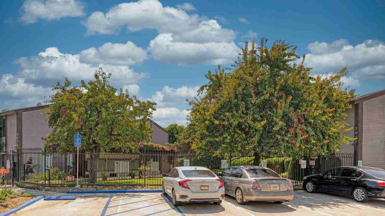 2030Dere - Photo 2 of 50