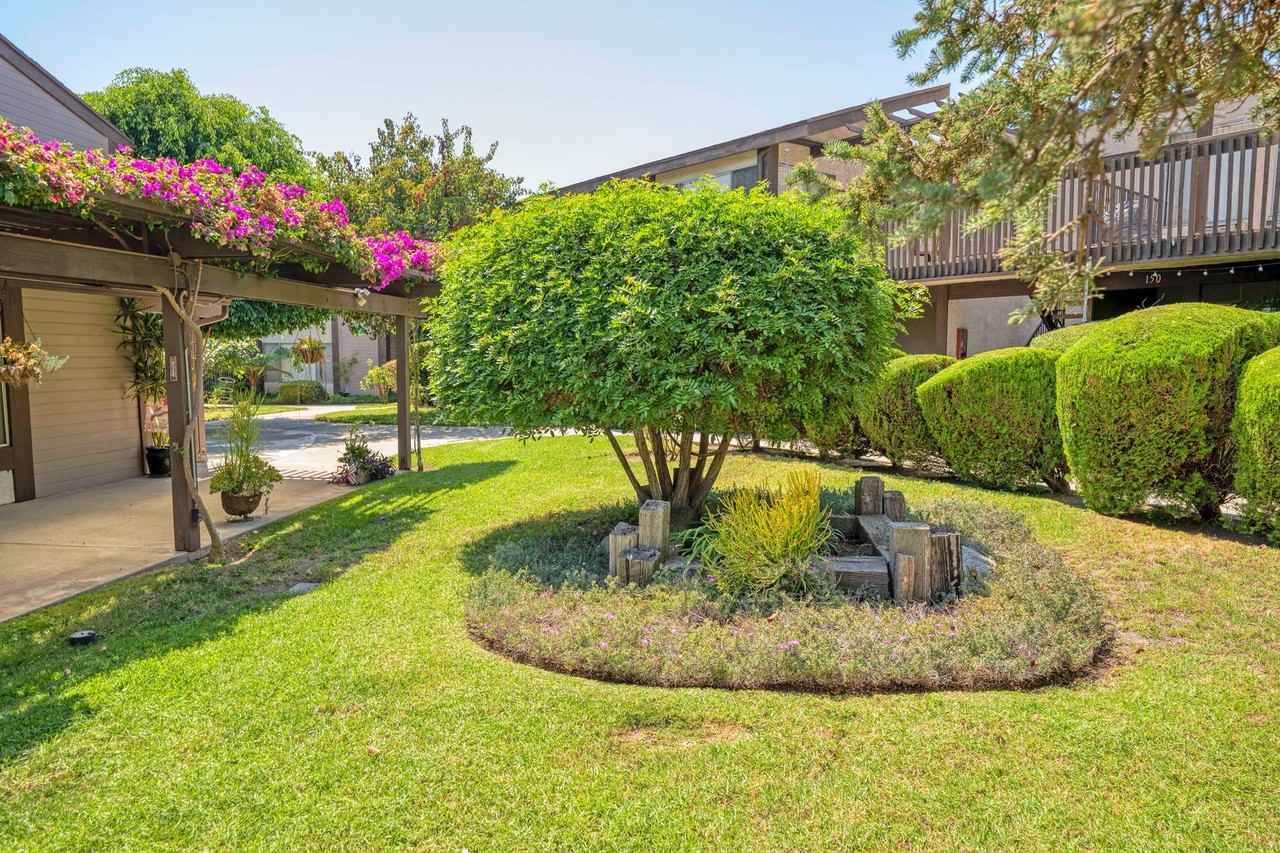 2030Dere - Photo 3 of 50