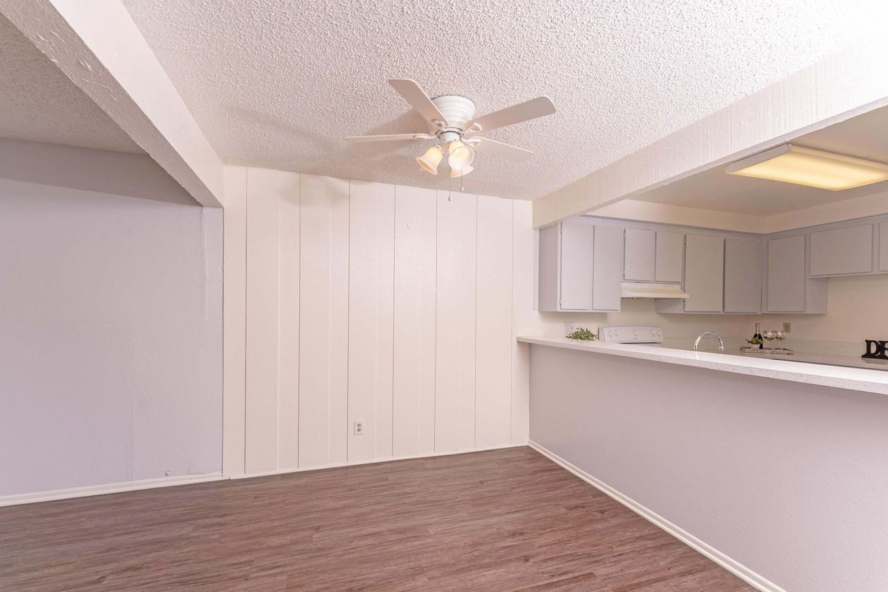 2030Dere - Photo 6 of 50