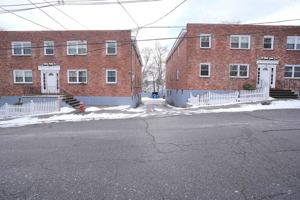 featured image of 18 Waugh St