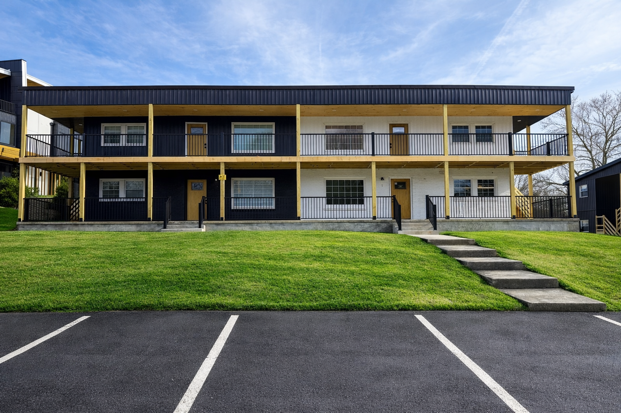 1408 Knob Creek Rd - Photo 2 of 6