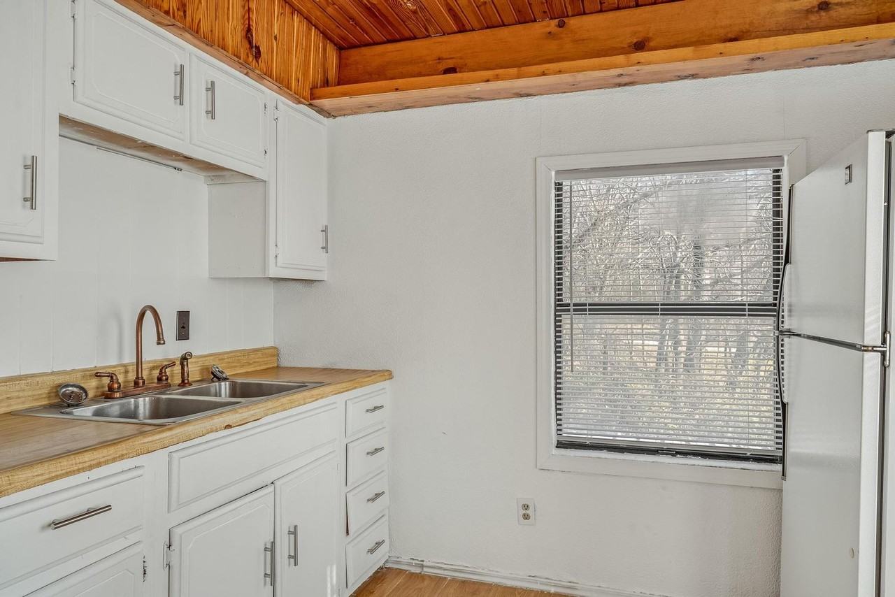 15314 E Highway 12 - Photo 7 of 21