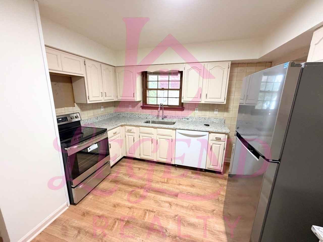 10917 Pear Tree Ln - Photo 5 of 17