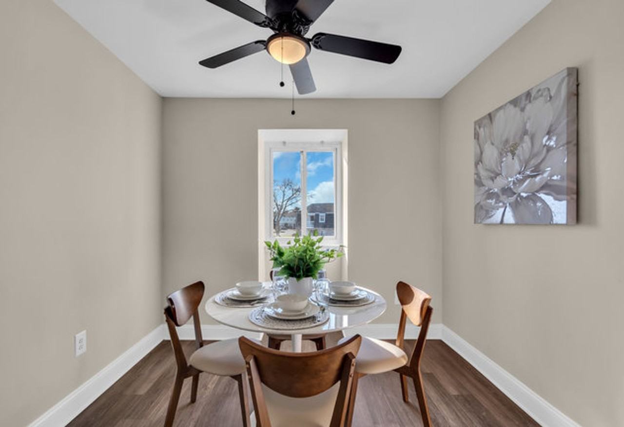 Chateau Apartments - Photo 6 of 50