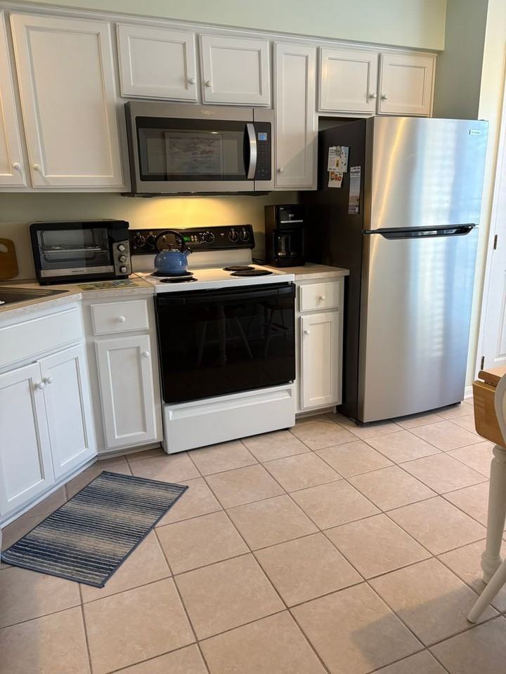 310 Blue Heron Dr #2 - Photo 2 of 13