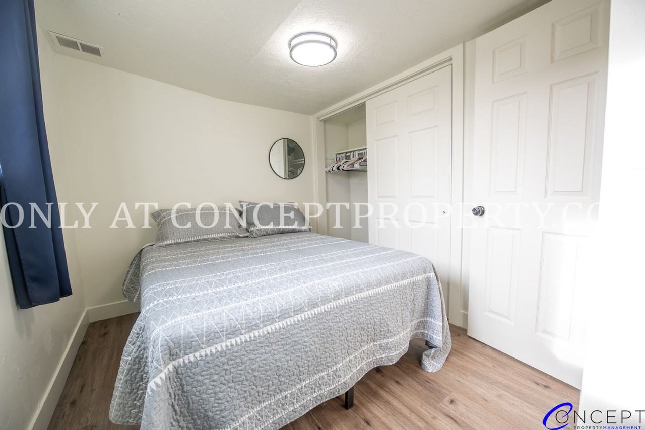 Whitlock - Photo 7 of 24