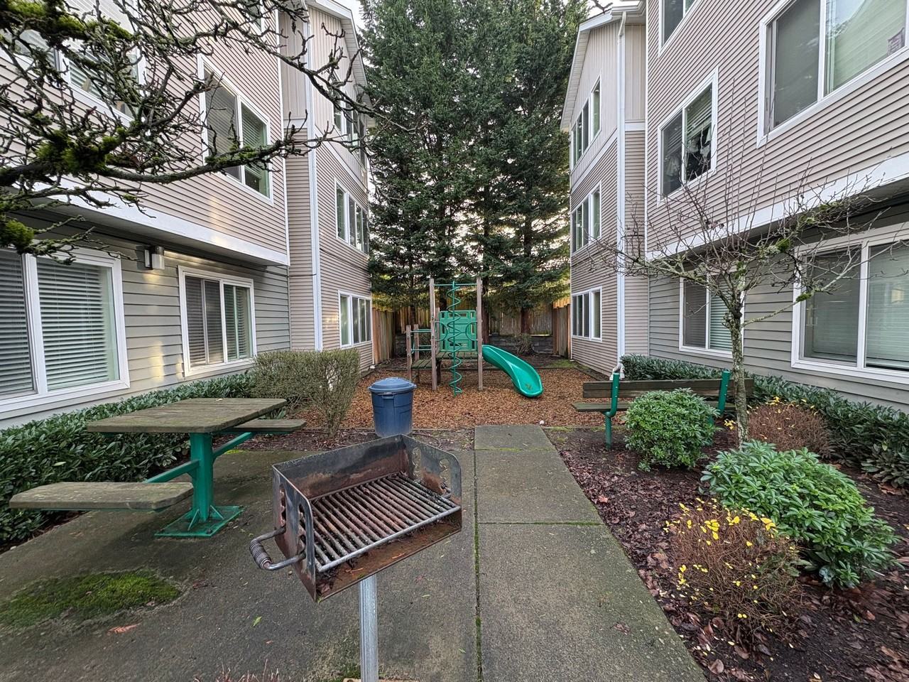 Centerwood Apartments - Photo 4 of 5