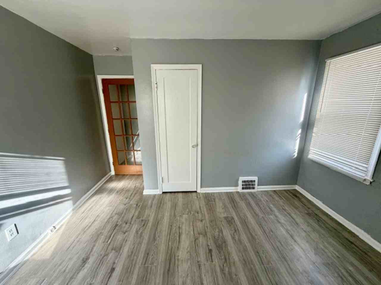 9056 Fielding St - Photo 6 of 14