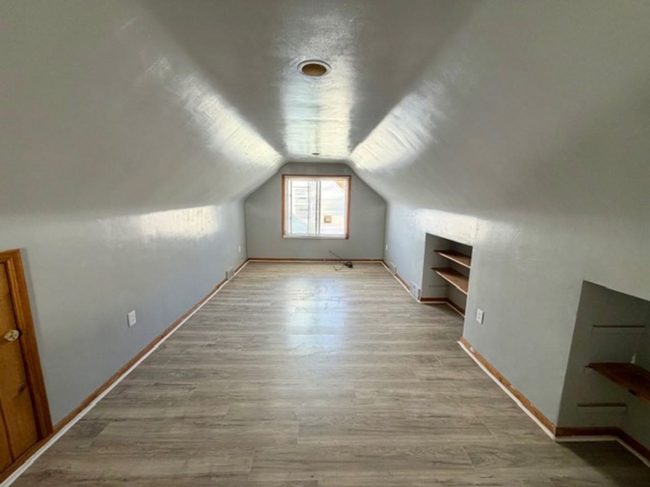 9056 Fielding St - Photo 7 of 14