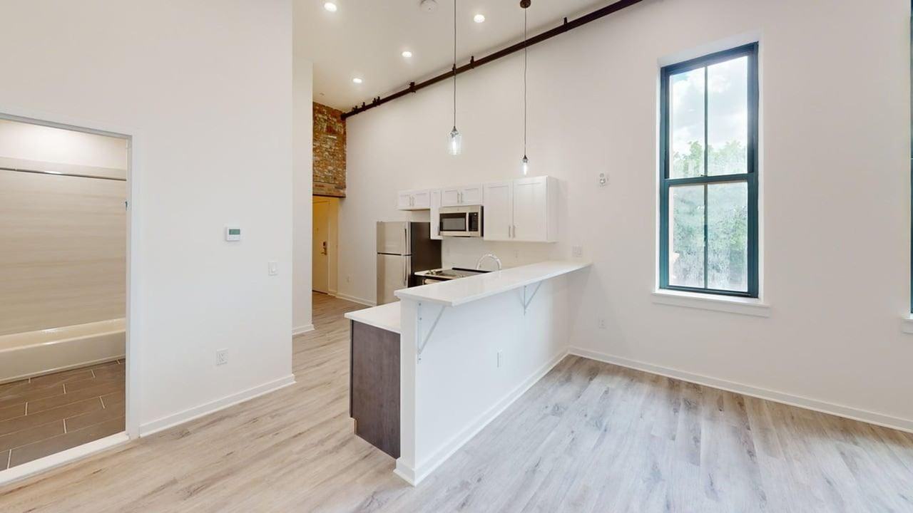 70 Roseville Ave - Photo 2 of 11