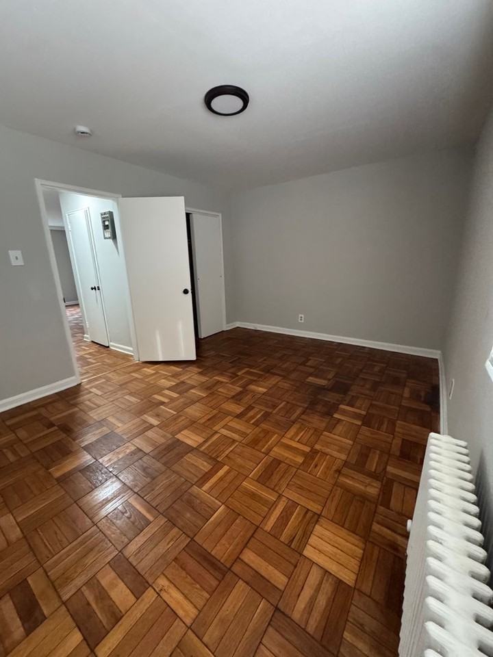 1649 FRANKLIN ST NE - Photo 3 of 15