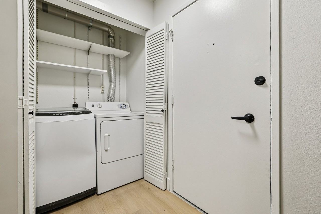 Olympic West Apartments - Photo 6 of 33