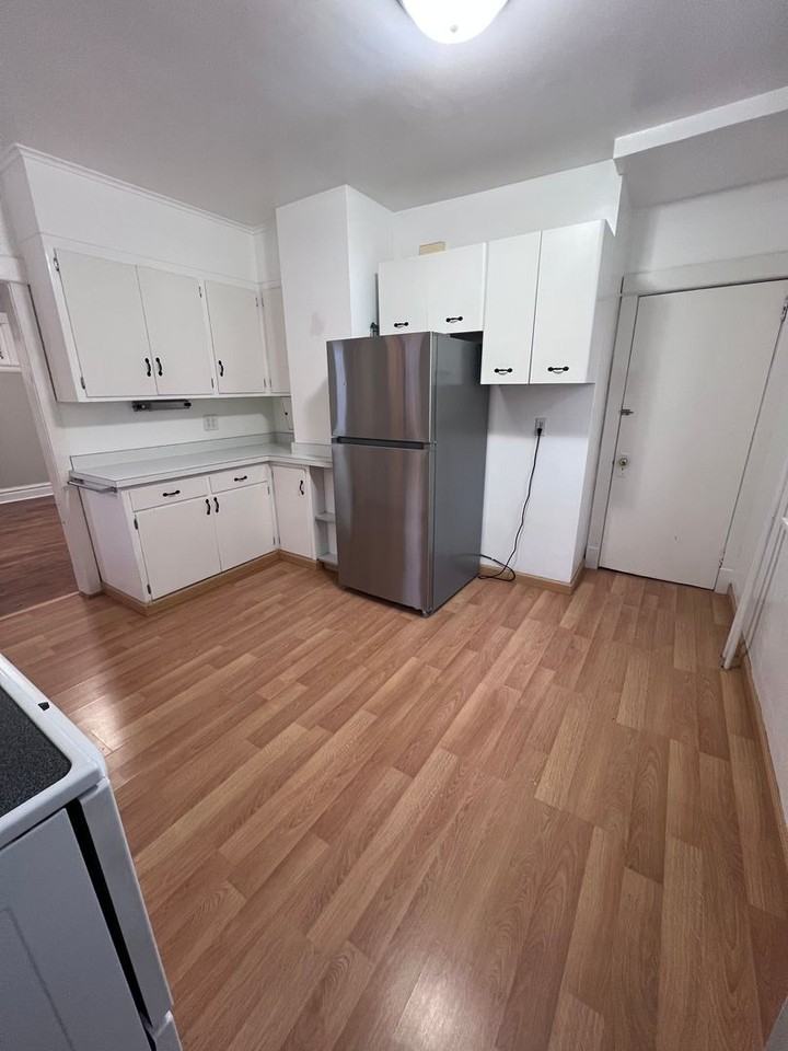 625 N 16th Ave E - Photo 6 of 22