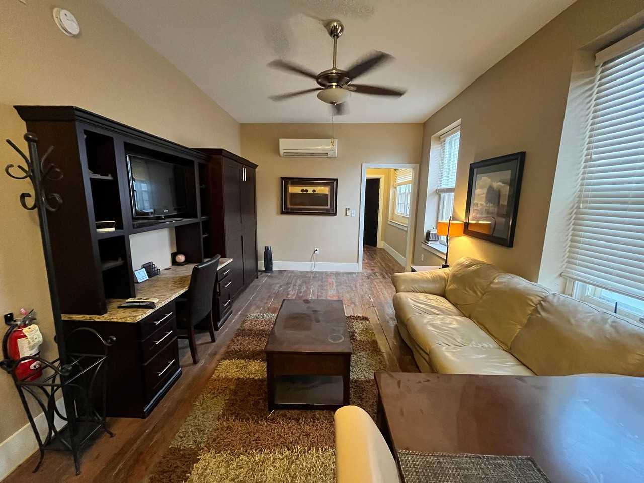 529 S. Gilbert Street - Photo 3 of 10