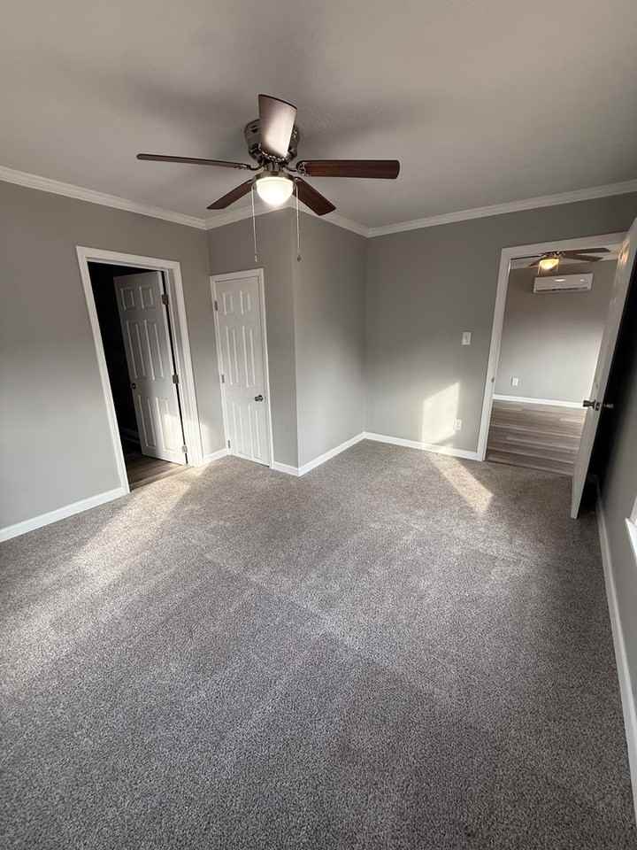 341 N Warren Ave - Photo 6 of 10