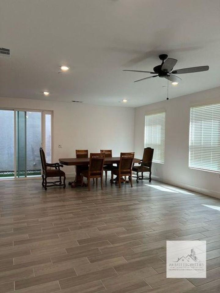 2710 E Tamarind Dr - Photo 4 of 21