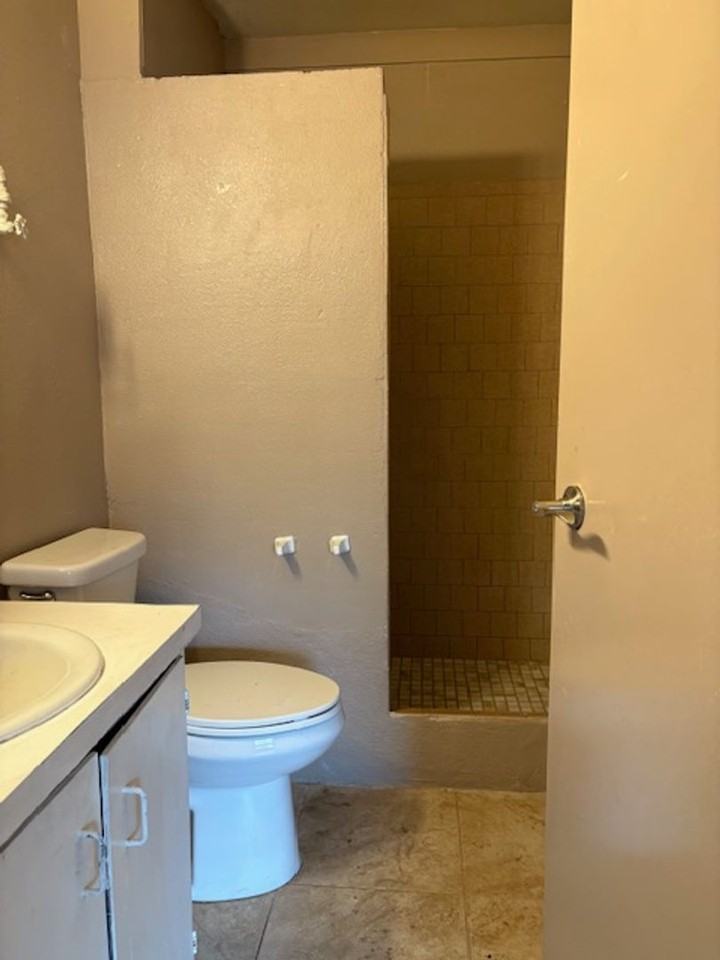 h4675 - Photo 3 of 10