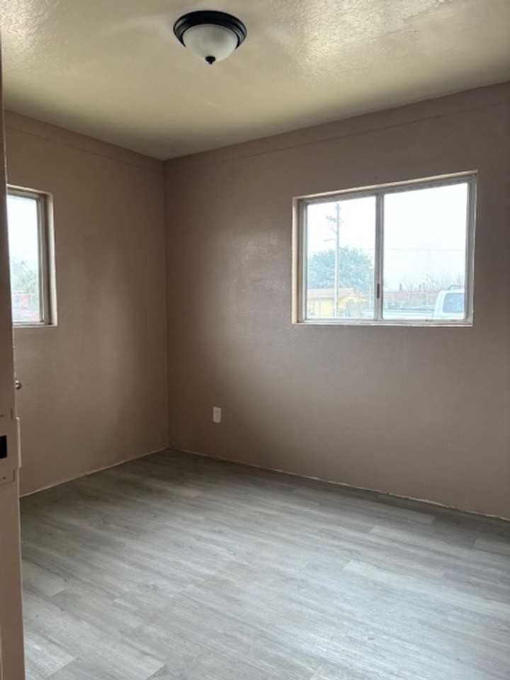 h4675 - Photo 5 of 10