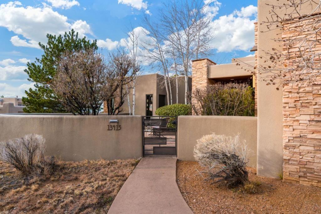 13415 Pino Ridge Pl Ne - Photo 7 of 50