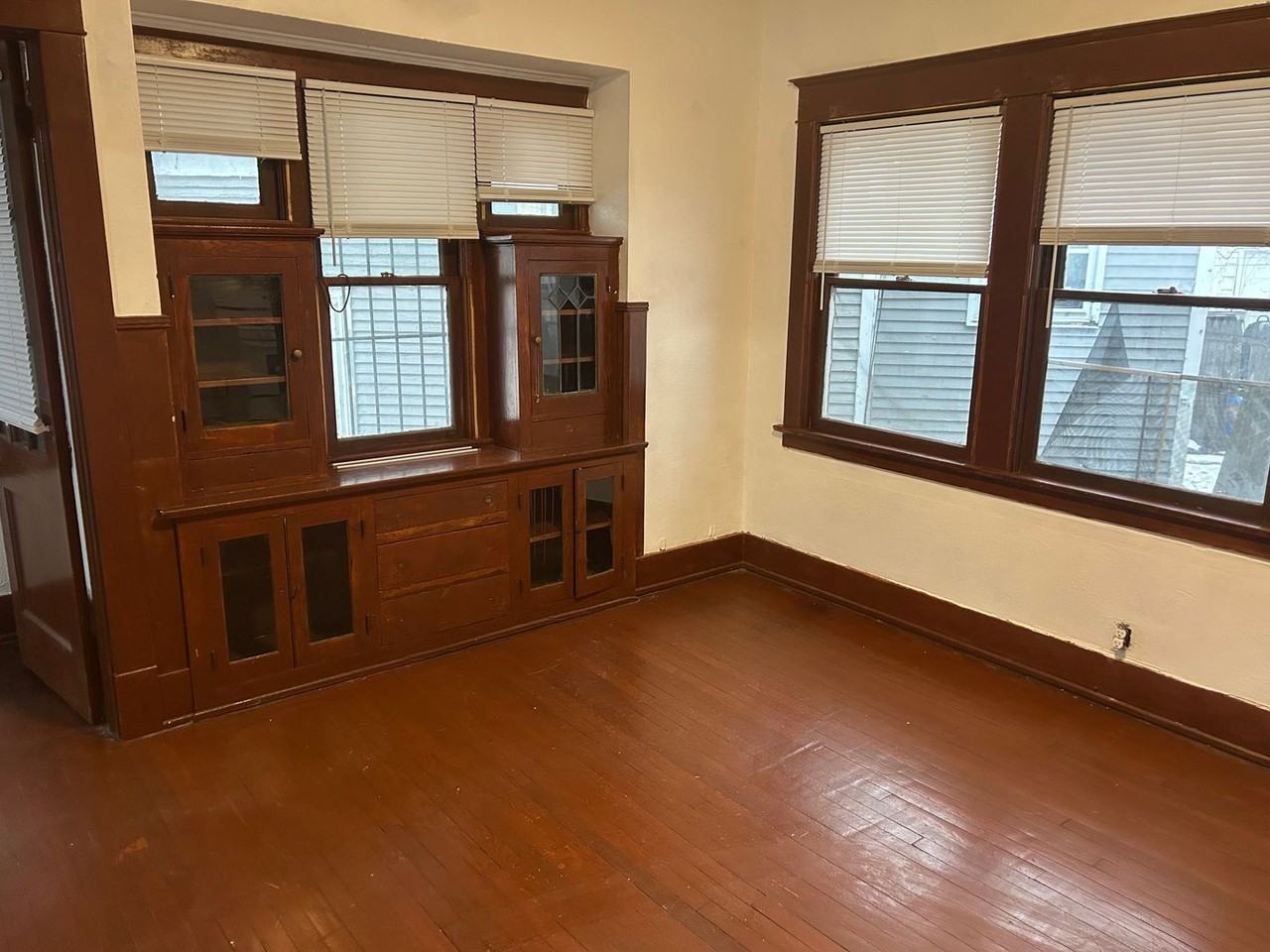 3390 Woodrow Blvd - Photo 4 of 16