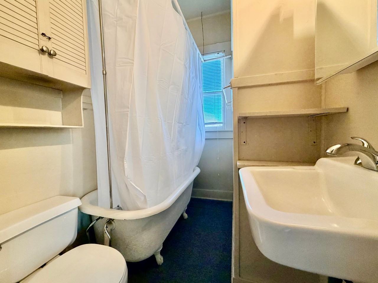 1006 Gregg St - Photo 6 of 6