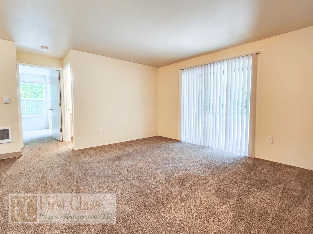 MAXWELL - Photo 3 of 43