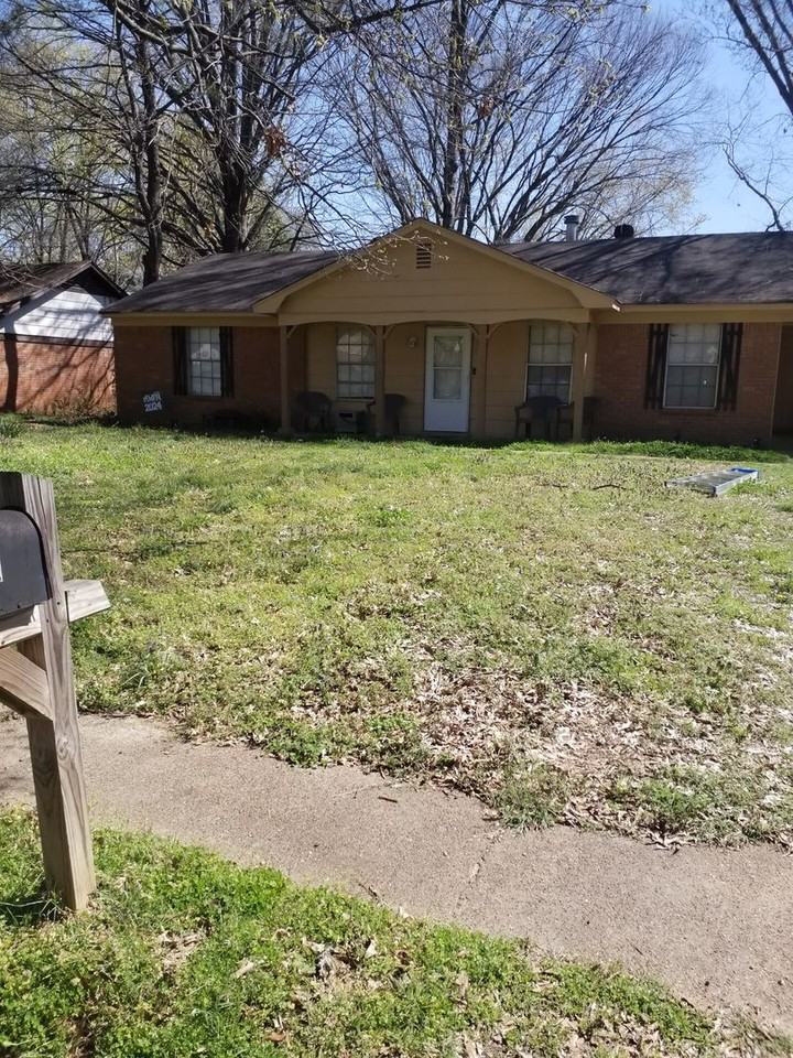 5782 Patricia Dr - Photo 3 of 3