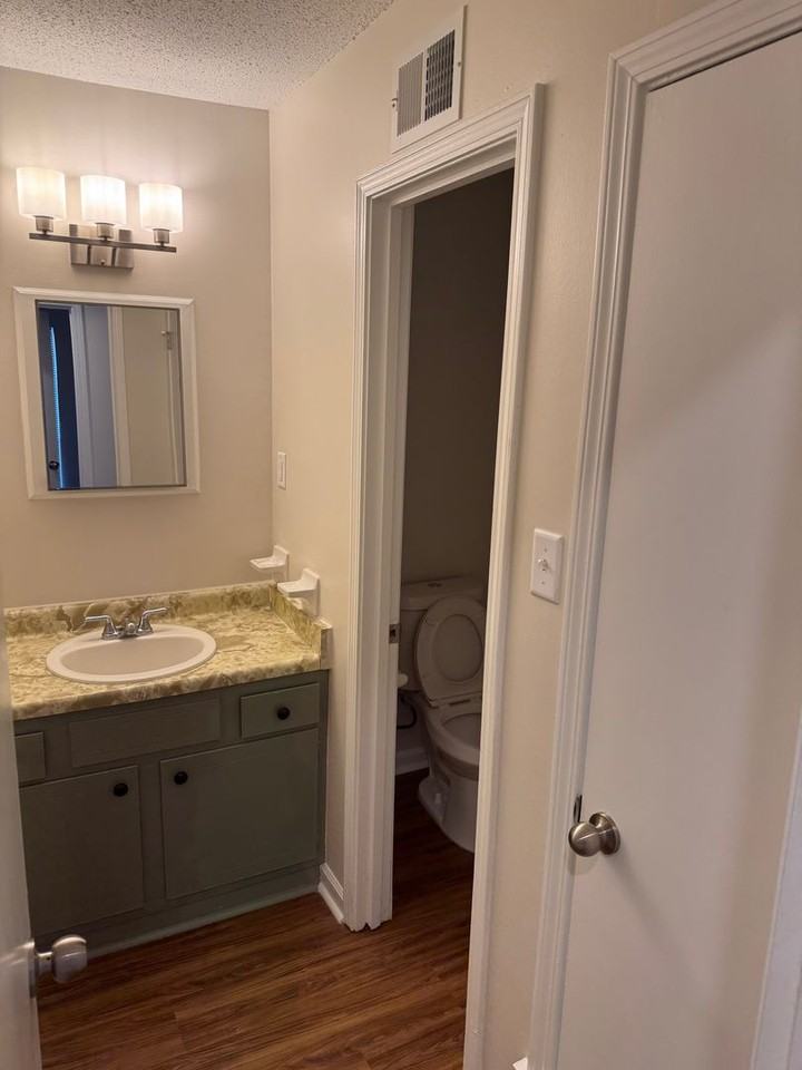 6298 Raible Dr - Photo 3 of 6